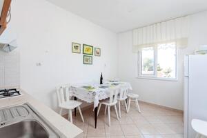 2-Zimmer-Ferienwohnung Podgora 2-Zimmer-Ferienwohnung Podgora, Makarska (A-6671-a)