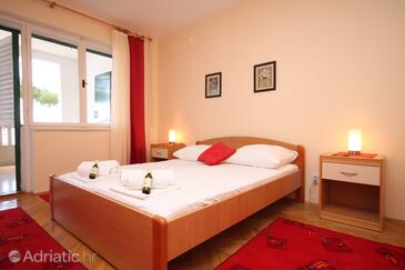 Apartments by the sea Brela, Makarska - 6674