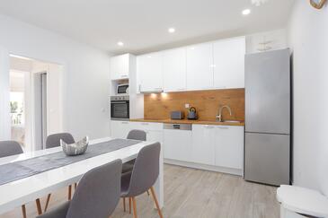 Appartements avec terrasse Brela, Dalmatie Centrale