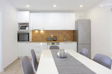 Appartements avec terrasse Brela, Dalmatie Centrale