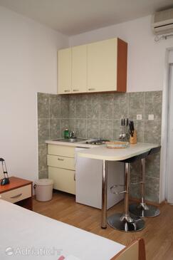 Ferienwohnungen mit Parkplatz Makarska - 6696