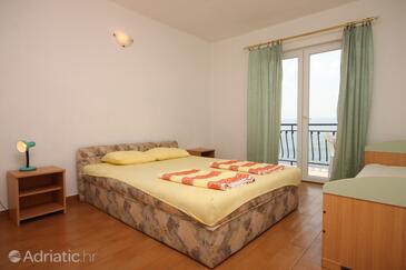 Ferienwohnungen mit Parkplatz Zivogosce - Porat, Makarska - 6700