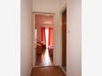 Živogošće - Porat, Flur in folgender Unterkunftsart apartment, WiFi.