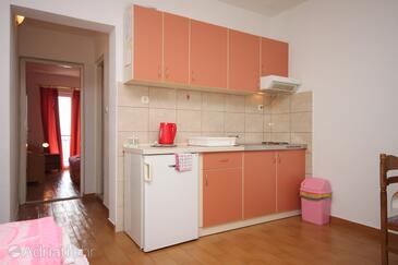 Apartments with parking space Živogošće - Porat, Makarska - 6700