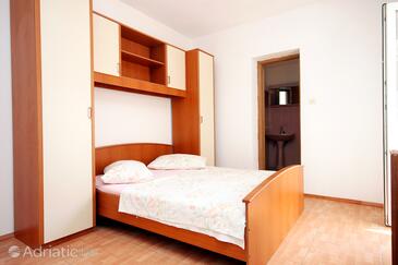 Apartments by the sea Drvenik Donja vala, Makarska - 6701