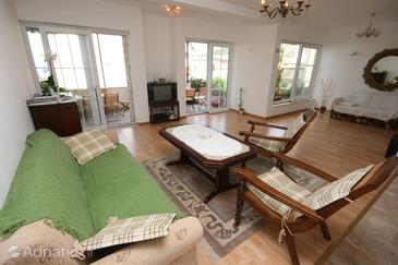 Apartments and rooms with parking space Baška Voda, Makarska - 6704