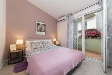 Apartments by the sea Baška Voda, Makarska - 6707