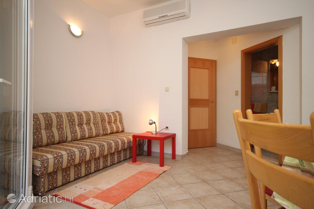 A-6725-b - Alloggi privati - Appartamenti accanto al mare Podgora, Macarsca - Makarska