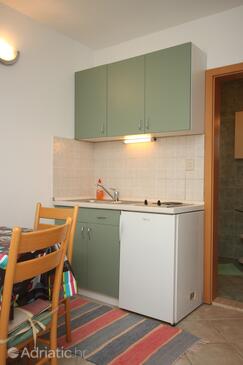 Apartments by the sea Podgora, Makarska - 6725