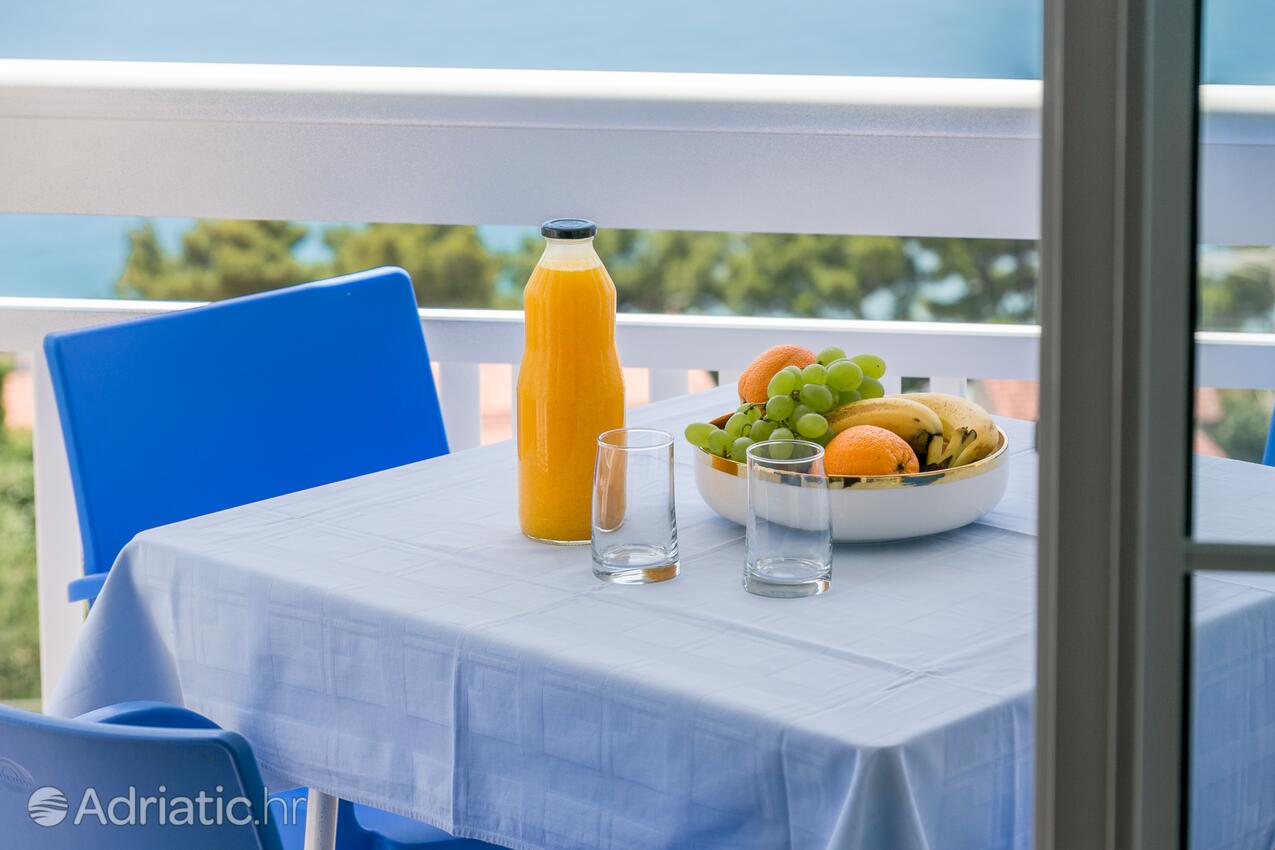 AS-6736-a - Private accommodation - Apartments with a parking space Podaca, Makarska