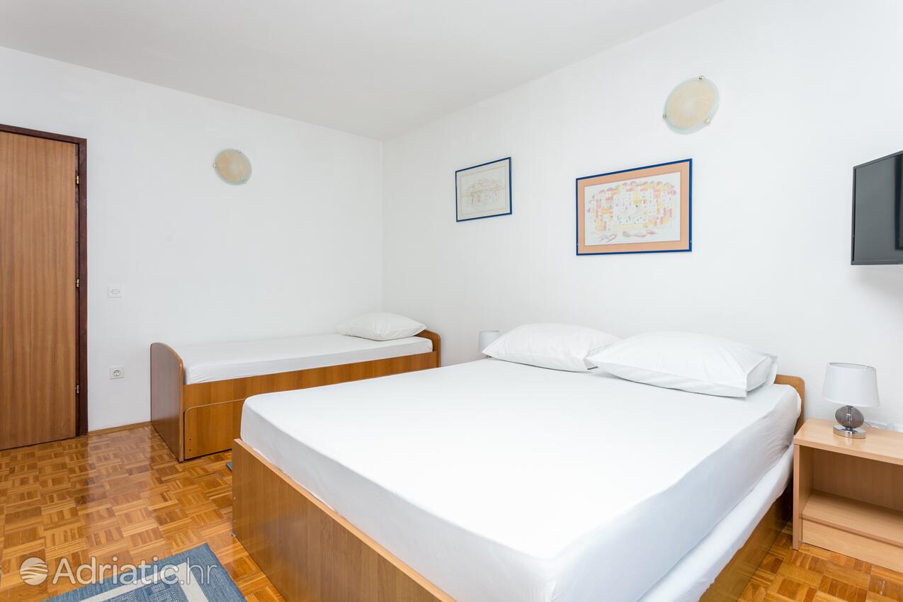 AS-6736-b - Private accommodation - Apartments with a parking space Podaca, Makarska