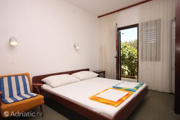 Apartments with parking space Podaca, Makarska - 6744