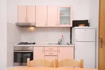 Apartmani uz more Bratuš, Makarska - 6746