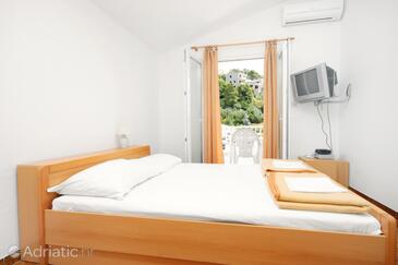 Apartmani uz more Bratuš, Makarska - 6746