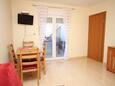 Baška Voda, Eetkamer in accommodatietype apartment, WiFi.