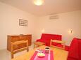 Baška Voda, Comedor en alojamiento de tipo apartment, aire acondicionado disponible y WiFi.