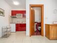 Baška Voda, Kuchyňa v ubytovacej jednotke apartment, WiFi.