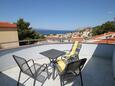 Baška Voda, Terasa u smještaju tipa studio-apartment, WiFi.