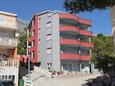 Baška Voda, Makarska, Propiedad 6763 - Apartamentos con una playa de guijarros.