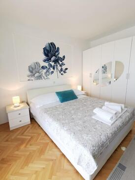 Ferienwohnungen und Zimmer mit Parklplatz Makarska - 6767