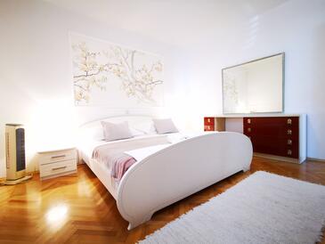 Ferienwohnungen und Zimmer mit Parklplatz Makarska - 6767