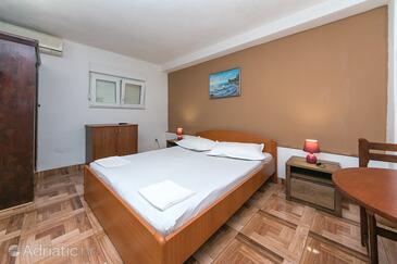 Apartments with parking space Baška Voda, Makarska - 6773