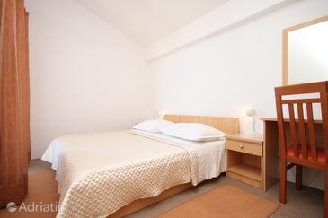 Apartments by the sea Podgora, Makarska - 6774