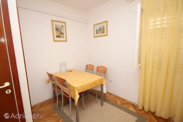 Apartments by the sea Podgora, Makarska - 6781