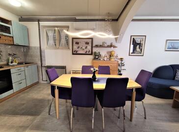 Apartmaji s parkingom Makarska - 6784
