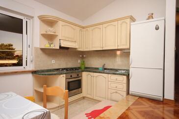 Apartamento com terraço Baška Voda, Dalmácia Central