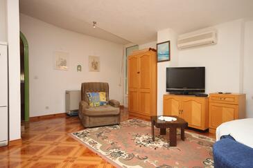 Apartamento com terraço Baška Voda, Dalmácia Central