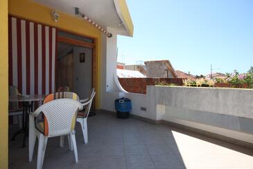 Apartamento com terraço Baška Voda, Dalmácia Central