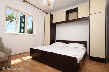 Apartments with parking spaces Makarska - 6791 Adriatic.hr
