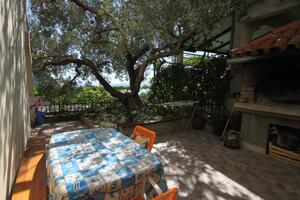 One bedroom apartment Makarska (A-6792-b)