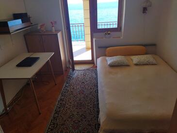 Apartments by the sea Podgora, Makarska - 6801