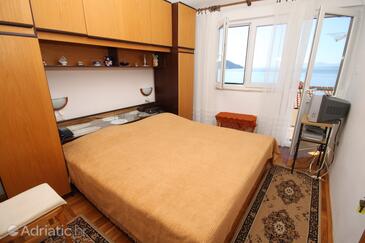 Apartments by the sea Igrane, Makarska - 6802