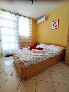 Ferienwohnungen am Meer Zivogosce - Porat, Makarska - 6807