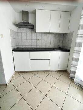 Ferienwohnungen am Meer Zivogosce - Porat, Makarska - 6807