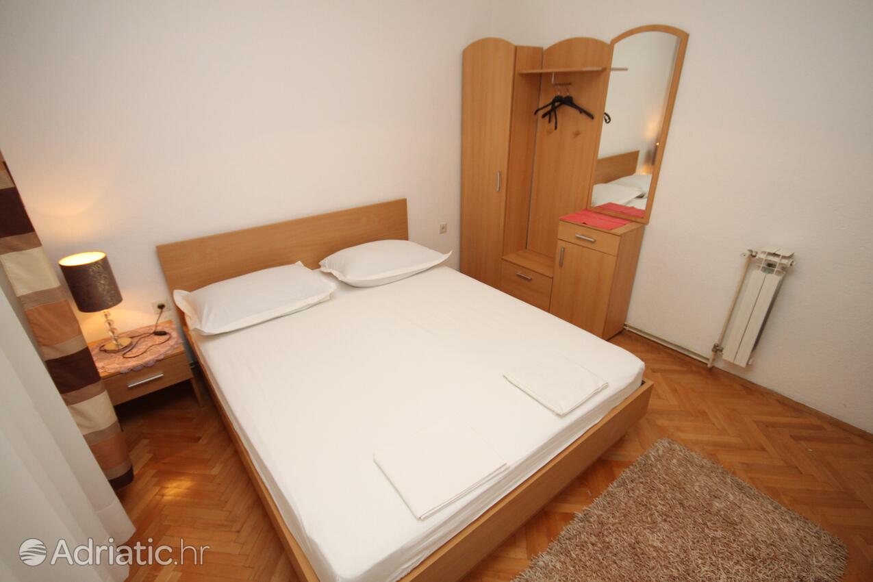 A-6817-a - Alojamiento privado - Apartamentos con piscina Tucepi, Makarska