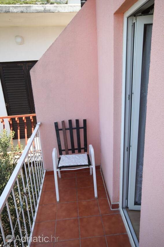 A-6817-c - Alojamiento privado - Apartamentos con piscina Tucepi, Makarska
