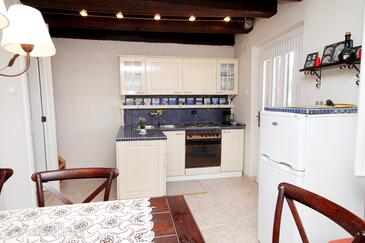 Ferienhaus mit Parkplatz Gornji Tucepi - Tomasi (Makarska) - 6818