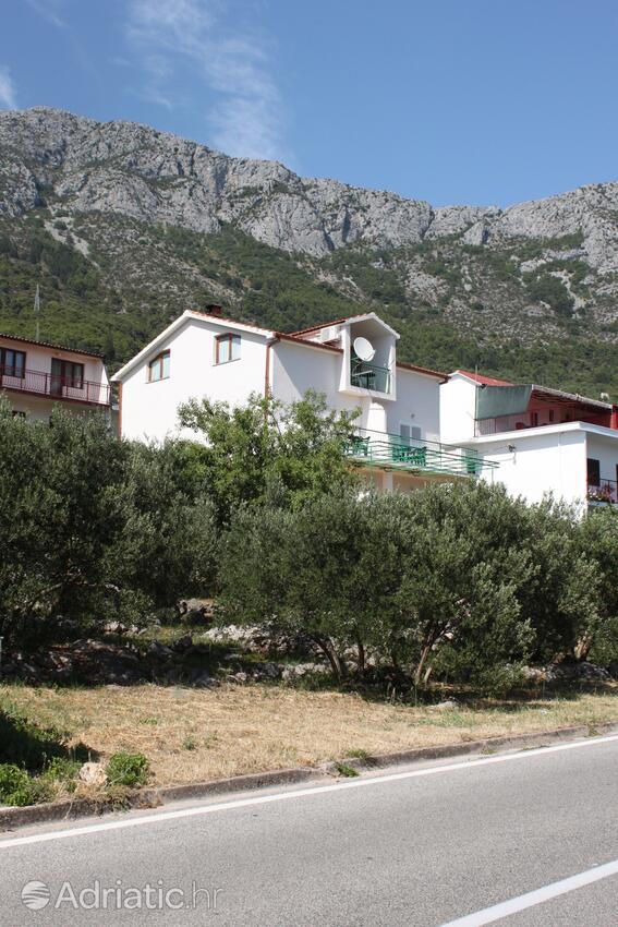 Property - Apartments and rooms with parking space Gradac, Makarska