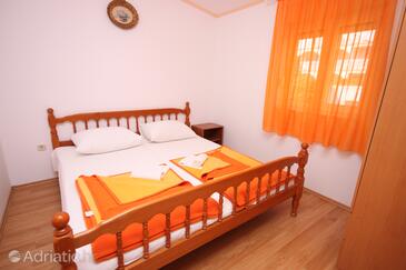 Apartments with parking space Gradac, Makarska - 6820