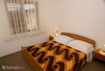 Leiligheter med parkering Nevidane, Pasman - 684