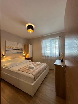 Appartamenti con piscina per famiglie Promajna, Macarsca - Makarska - 6849