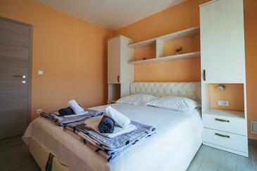 Family-friendly apartments with swimming pool Promajna, Makarska - 6849