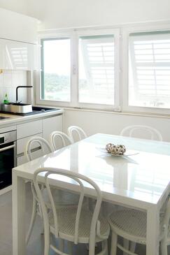 Apartamenty z parkingiem Makarska - 6858