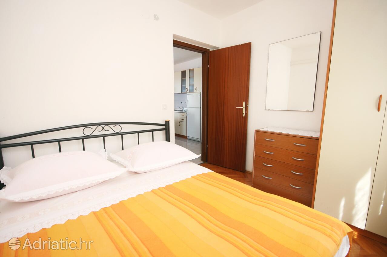 A-6859-a - Private accommodation - Apartments by the sea Okrug Donji, Čiovo