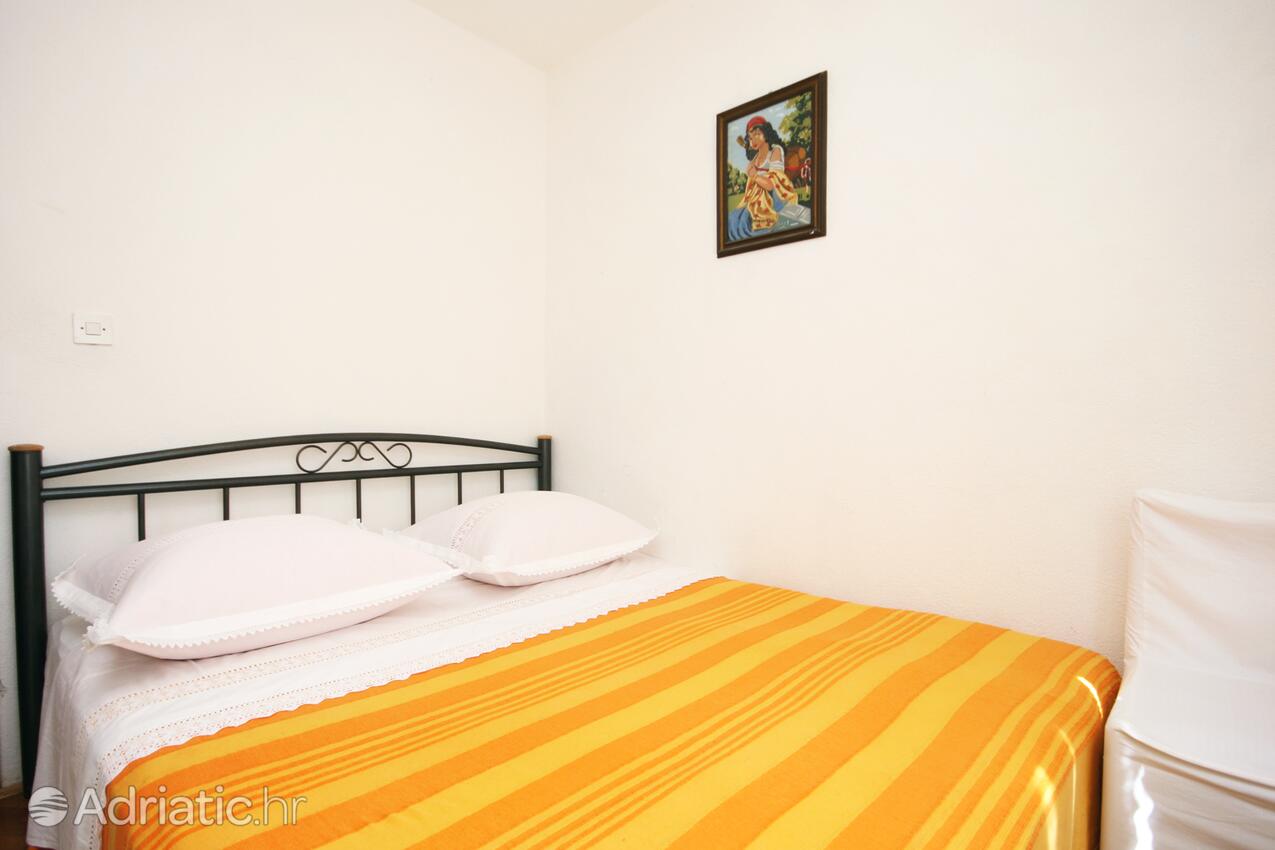 A-6859-a - Private accommodation - Apartments by the sea Okrug Donji, Čiovo