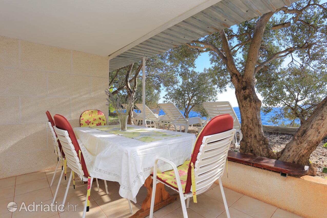 A-6859-d - Private accommodation - Apartments by the sea Okrug Donji, Čiovo